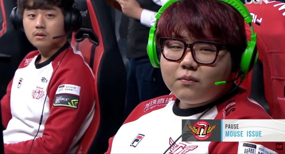 迫限制德布 迫限制德布