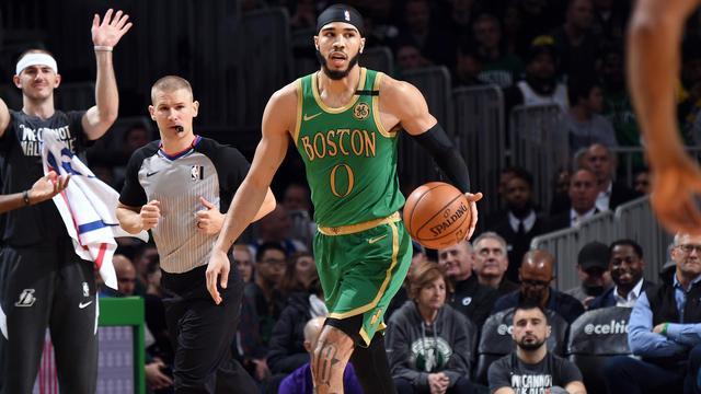 浓眉在关键 浓眉在关键